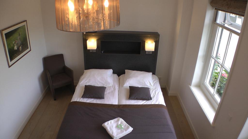 Bed And Breakfast Hoeve Chapeau Katwoude Camera foto
