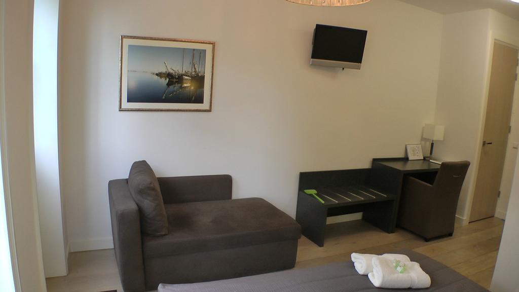 Bed And Breakfast Hoeve Chapeau Katwoude Camera foto